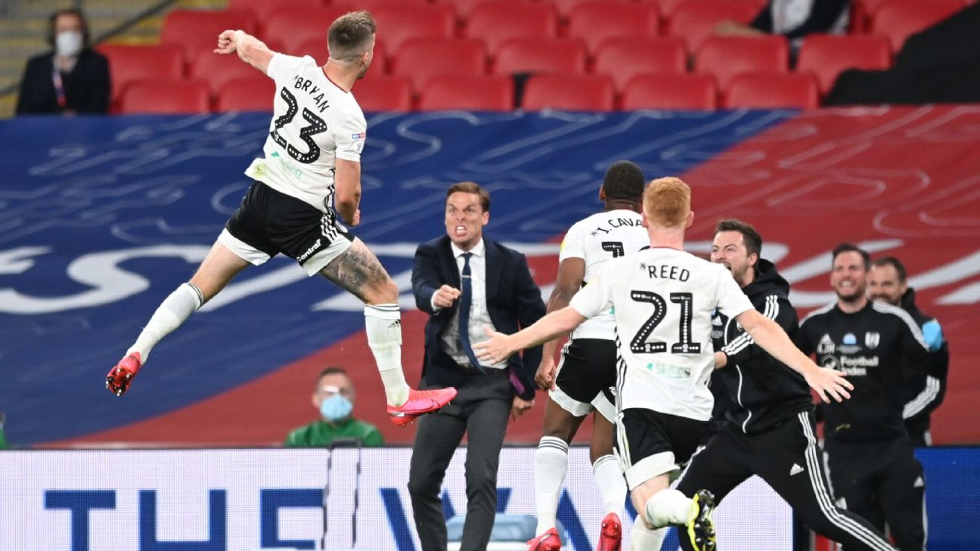 但在赛后采 但在赛后采