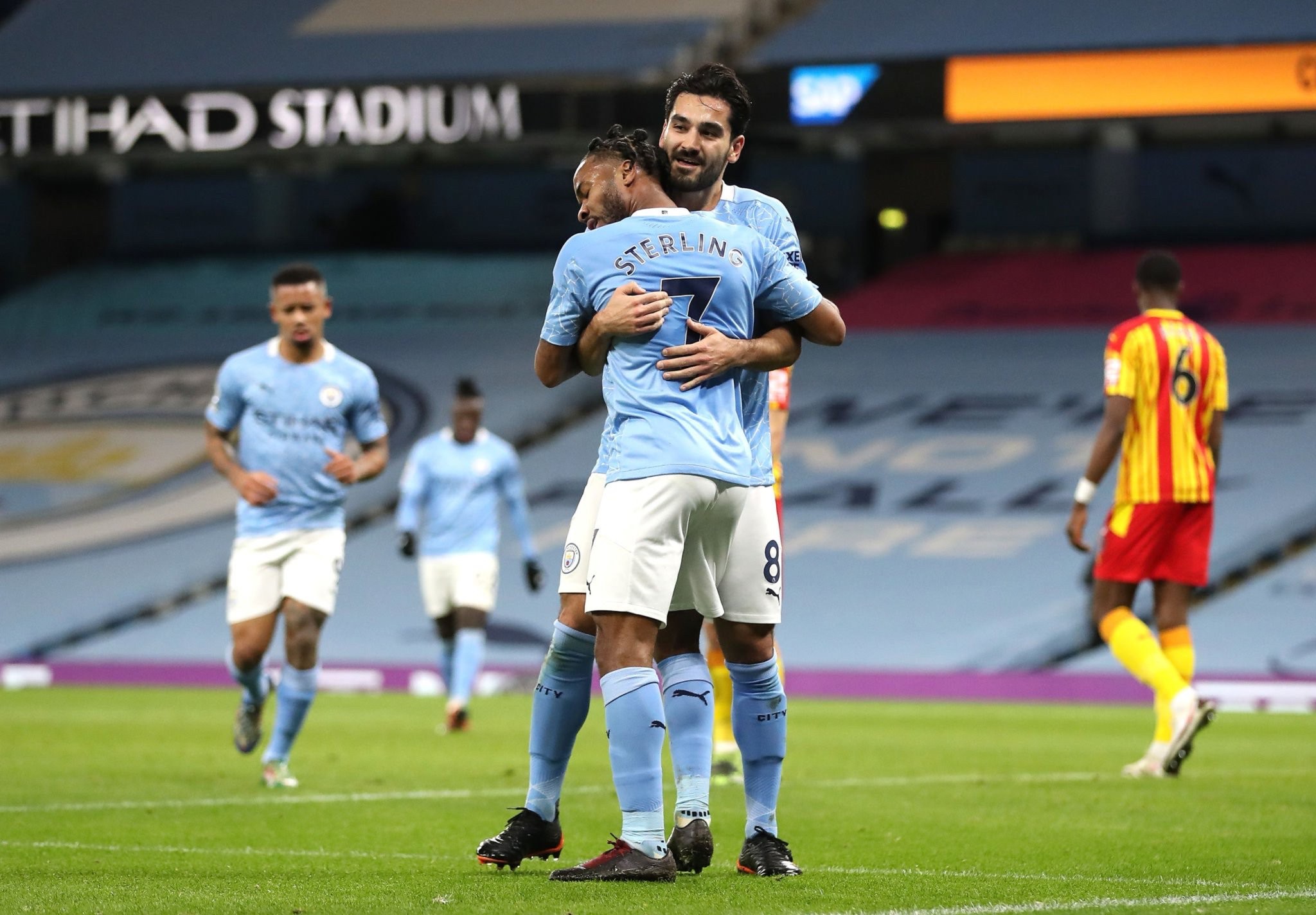 如果引援不 如果引援不