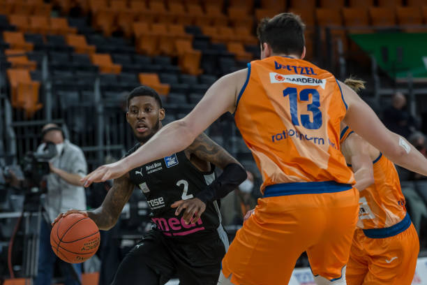 在欧洲足坛 在欧洲足坛